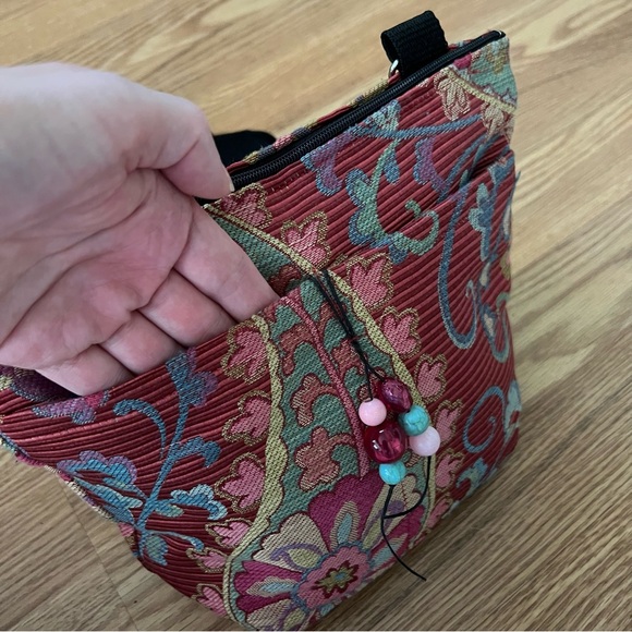 CraftiBarb burgundy pink zipper Tapestry shoulder bag - Picture 4 of 10